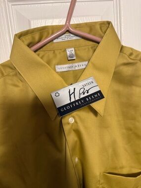 Geoffrey Beene Men's Mustard Sateen Dress Shirt